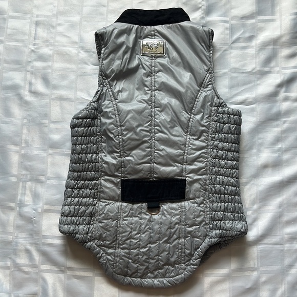 Good Rider Silver & Black Equestrian Rider Light Puff Vest - Picture 8 of 11